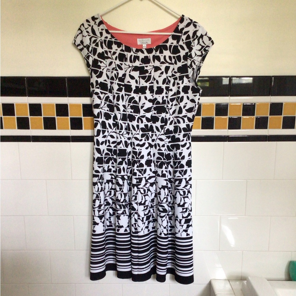 Party dress, black and white cap sleeve Large